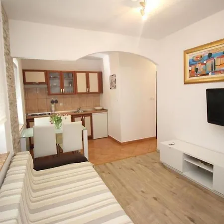 With A Parking Space Punat, Krk - 21291 Apartman Punat