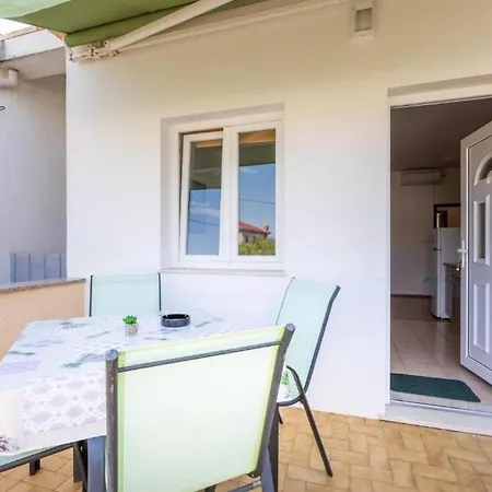 Apartman With A Parking Space Punat, Krk - 21291 *